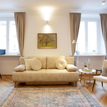 Stylish Apartment In Historical Center Laibach Exterior foto